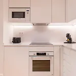 Apartman Downtown Cozy 1bdr By Lovelystay
